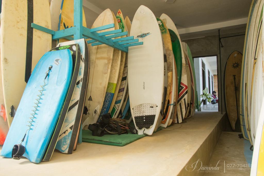 Cheeky Monkey Surf Camp Weligama Exterior photo