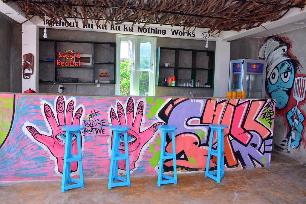 Cheeky Monkey Surf Camp Weligama Exterior photo